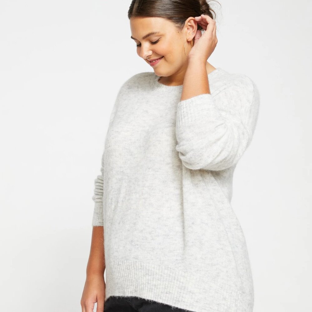 Universal Standard NWT Size 0-00 Fuzzy Hi-Low Sweater Cloudy Sky